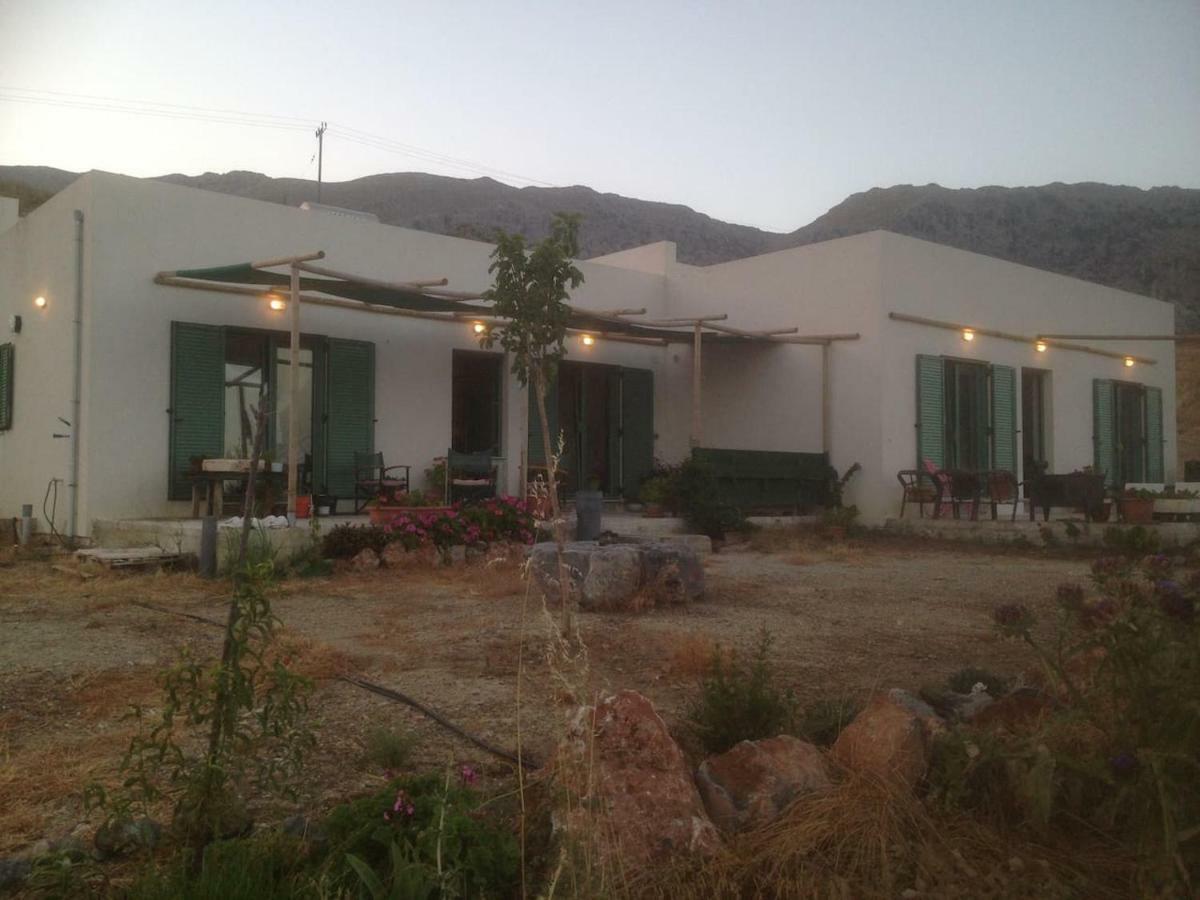 Villa Rocky Mountain Way Sellía Exterior foto